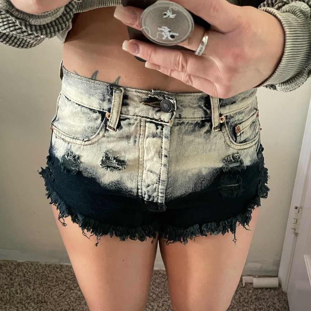 High Waisted Jean Shorts Ombré